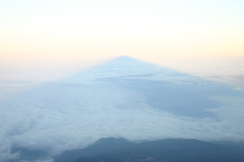 Tanzania, Mt Meru, Meru's dawn shadow, Walkopedia