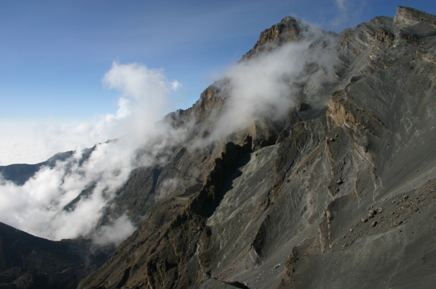 Tanzania, Mt Meru, below High peak, Walkopedia