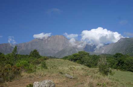 Mt Meru - Looking back - © William Mackesy Mt Meru - Looking back - © William Mackesy