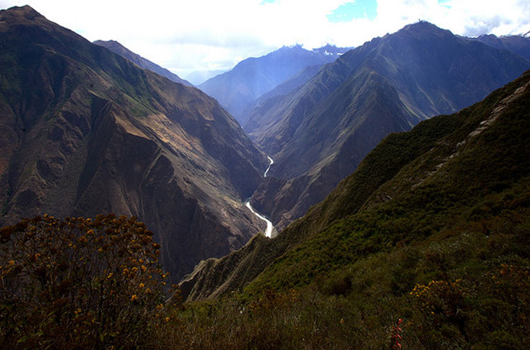 Peru Cuzco/Inca Heartlands Area, Inca Path to Choquequirao, Apurimac River From Choquequirao - © From Flickr user Roubicek, Walkopedia