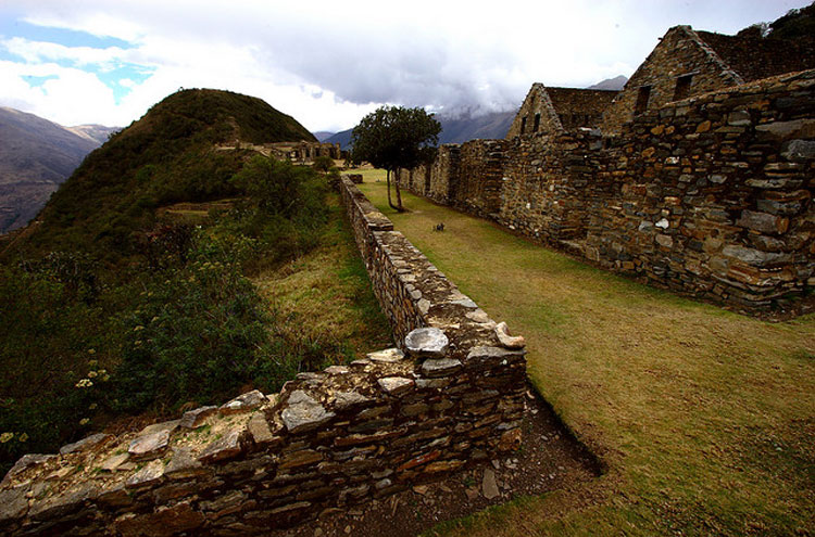 Peru Cuzco/Inca Heartlands Area, Inca Path to Choquequirao, Choquequirao - © From Flickr user Roubicek, Walkopedia