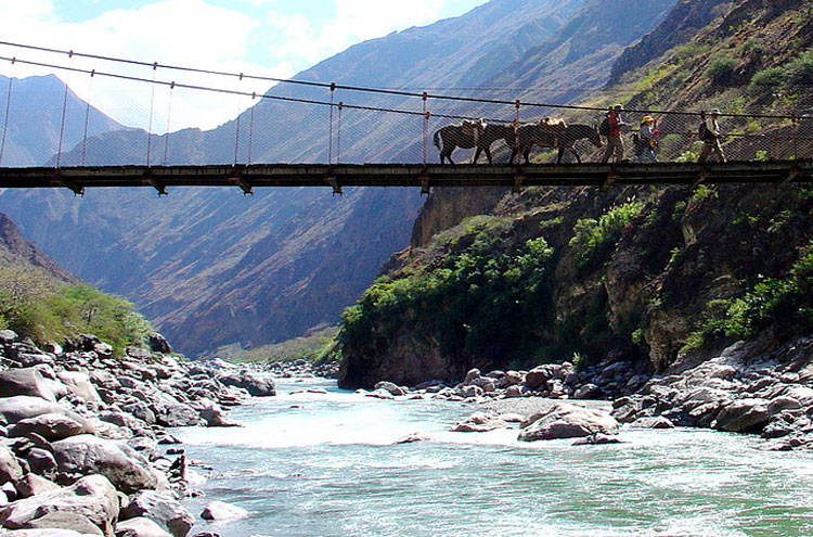 Peru Cuzco/Inca Heartlands Area, Inca Path to Choquequirao, Choquequirao - © From Flickr user Rick McCharles, Walkopedia