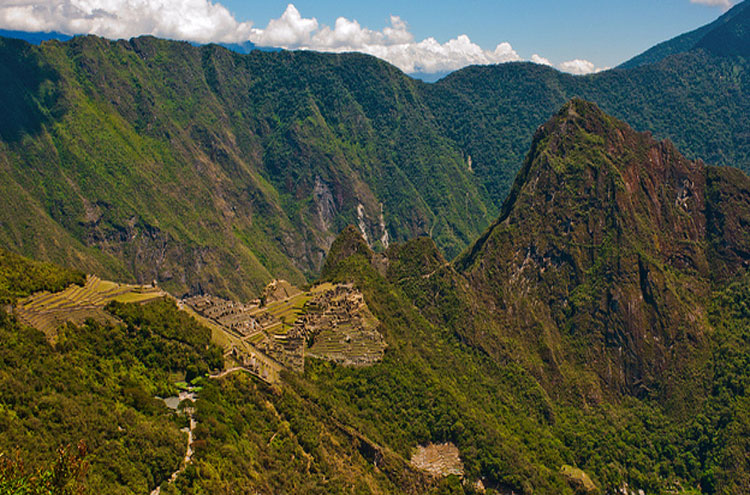 Inca Trail Hikes: Machu-Picchu - © Guillen Perez