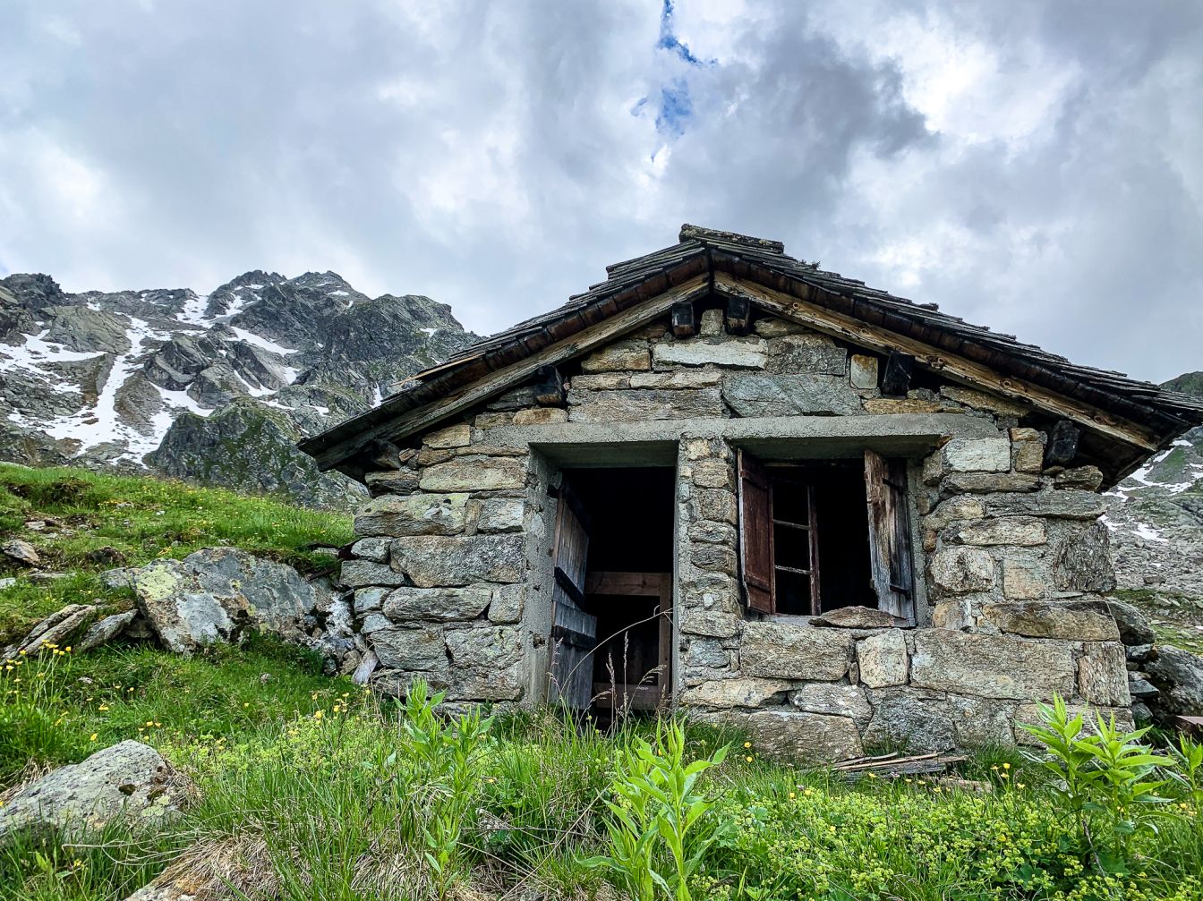 Austria Silvretta Alps, Garneratal and Above, Abandoned Cabin, Walkopedia