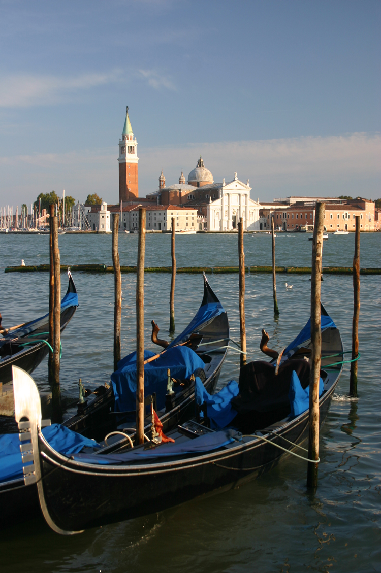 Italy, The Arsenale to the Salute, Venice, , Walkopedia