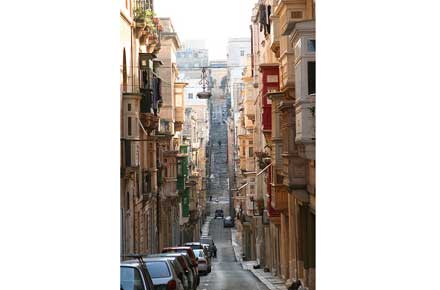 Valletta - - © flikr user The Gentle Valletta: Valletta - - © flikr user The Gentle