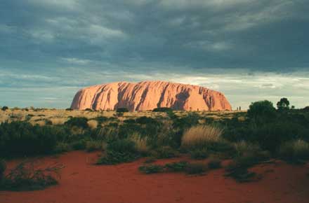 Uluru (Ayers Rock)
Uluru, Ayers Rock - © Willian Mackesy