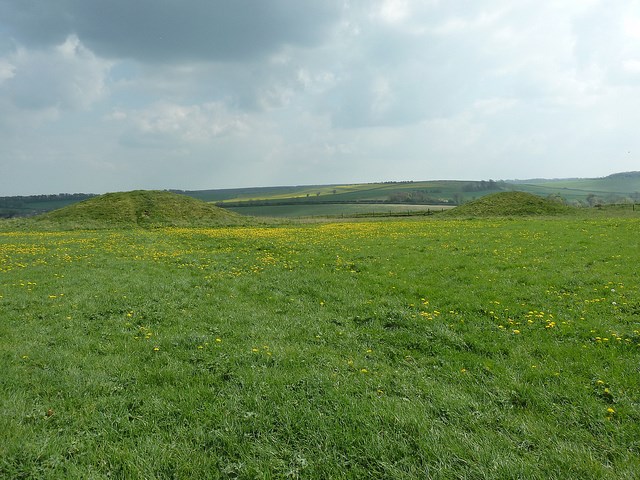 United Kingdom England, The Ridgeway, Overton Hill barrows, Walkopedia