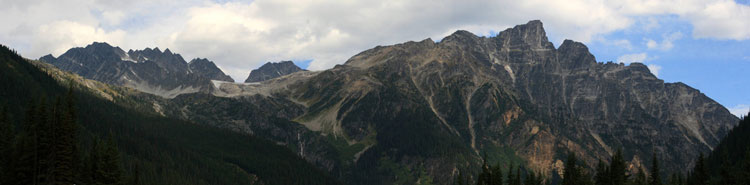 USA Western: Glacier NP, Glacier National Park, Glacier National Park Panorama - © From Flickr user AlaskanDude, Walkopedia