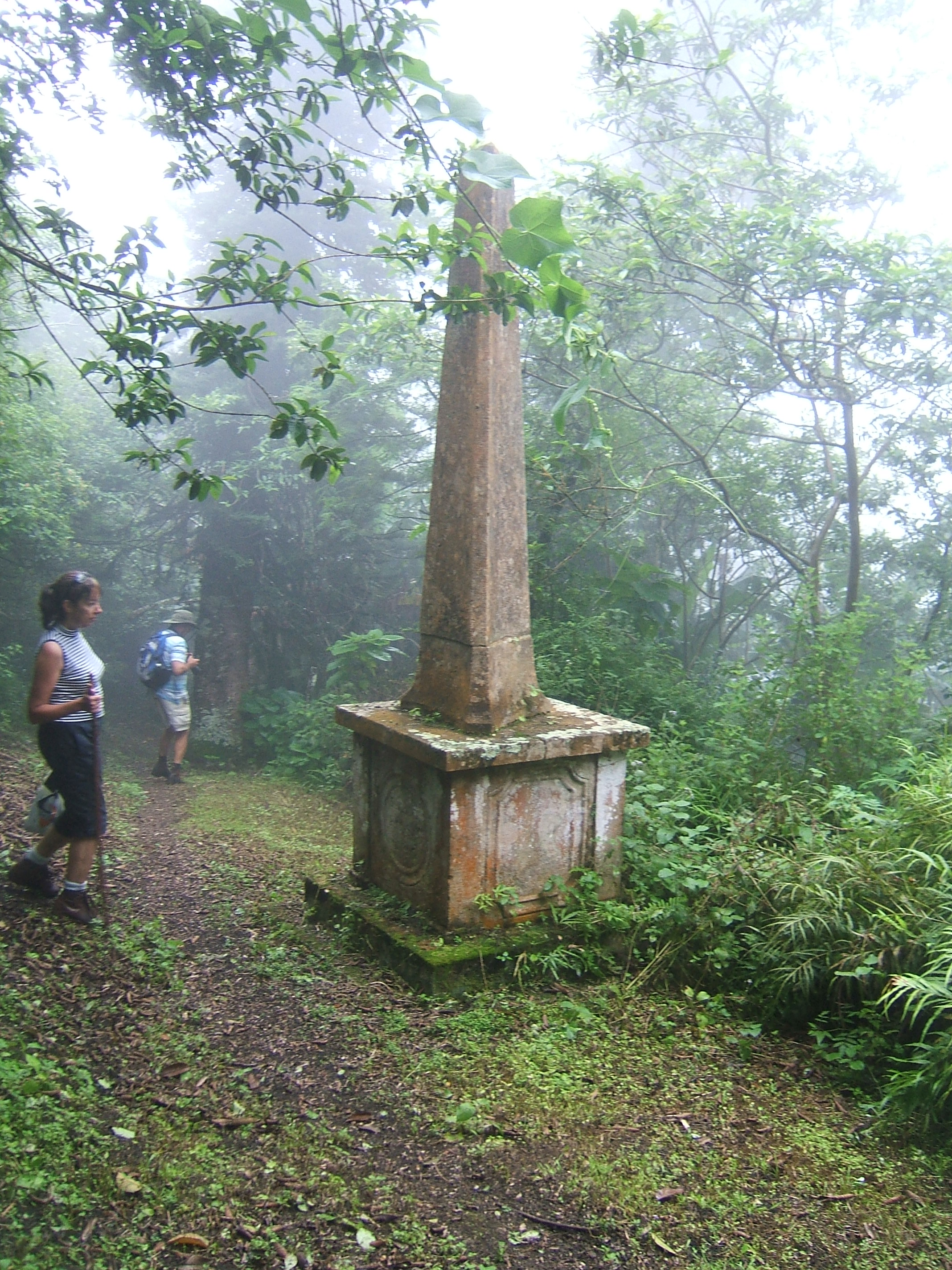 Ascension Island, Elliott's Path, The monument to the builders of the path, Walkopedia