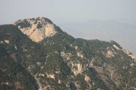 China Eastern Shandong, Tai Shan, Spot the monastery, Walkopedia