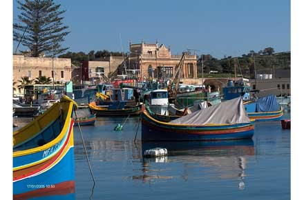 Marsascala to Marsaxlokk
Marsascala to Marsaxlokk - Marsaxlokk© Flickr user foxypar4