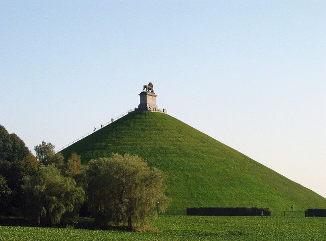 Belgium, Waterloo Battlefield, The Lion Mound Monument, Walkopedia