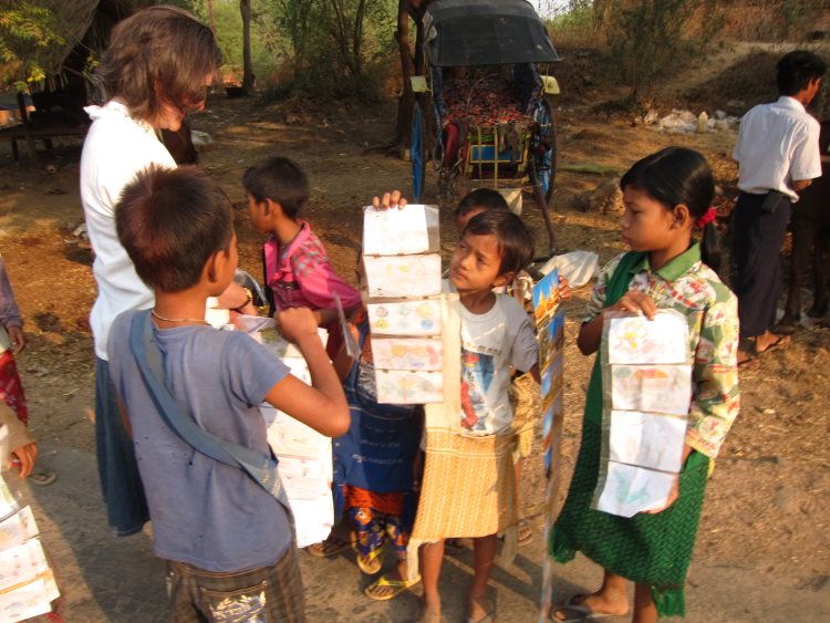 Myanmar, Bagan, Bagan - Handmade postcards, Walkopedia