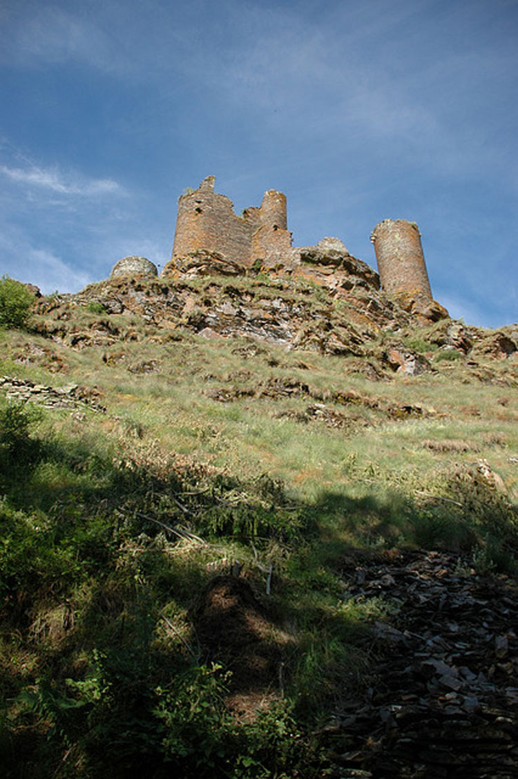 France Massif Central, Robert Louis Stevenson Trail, Chateau, Le Bleymard, Walkopedia