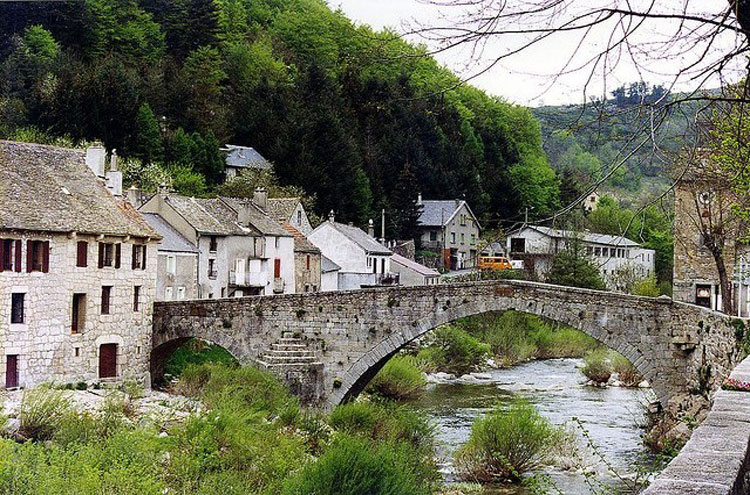 France Massif Central, Robert Louis Stevenson Trail, Le Pont de Montvert, Walkopedia