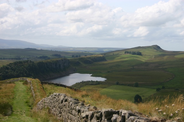 United Kingdom England Hadrian's Wall, Hadrian's Wall Path, Crag Lough, Walkopedia