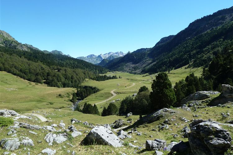 Pyrenean Haute Route: Valley de Bious - 11082013 - © Dick Everard