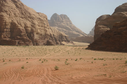 Jordan Wadi Rum, Barrah Canyon, Barrah Canyon - The Funnel Narrows, Walkopedia