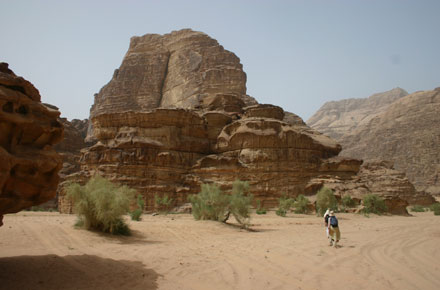 Jordan Wadi Rum, Wadi Siq Makhras and Siq Um Ishrin, Siq Um Ishrin, Walkopedia