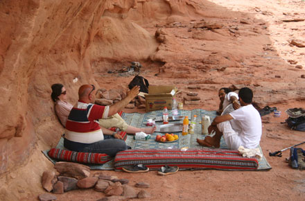 Jordan Wadi Rum, Wadi Siq Makhras and Siq Um Ishrin, Siq Um Ishrin, Walkopedia