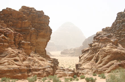 Jordan Wadi Rum, Wadi Siq Makhras and Siq Um Ishrin, Siq Um Ishrin, Walkopedia