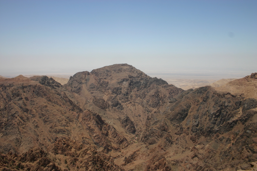 Jordan Petra, Al Deir (Monastery) Circuit, (Addnl) Wadi Siyagh, Wadi Araba behind, Walkopedia