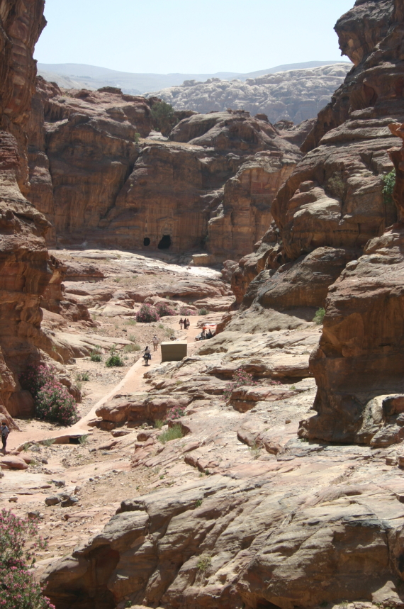 Jordan Petra, Al Deir (Monastery) Circuit, Half way up, perhaps, Walkopedia