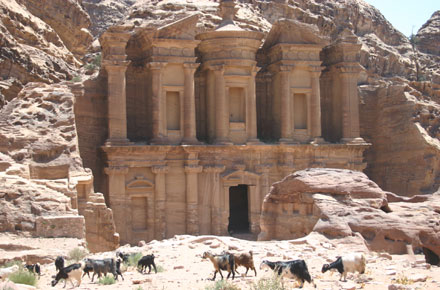 Al Deir (Monastery) Circuit
Al Deir (Monastery) Circuit - © William Mackesy Al Deir (Monastery) Circuit
Al Deir (Monastery) Circuit - © William Mackesy