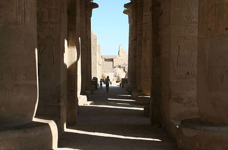 Egypt, To the Valley of the Kings, The Ramesseum - © From Flickr user NinaHale, Walkopedia