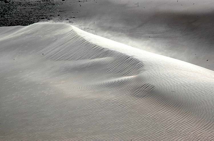 Chile, Atacama Desert, Sand dune near the Atacama giant, Walkopedia