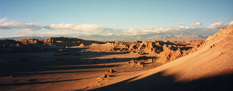 Chile, Atacama Desert, Valle de la Luna - ? From Flickr user  ClearlyCool, Walkopedia