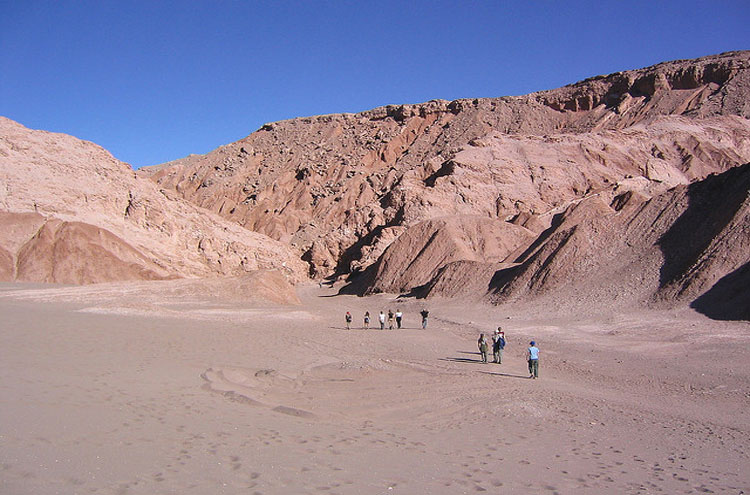 Chile, Atacama Desert, Valley of the Moon - ? From Flickr user Teosau, Walkopedia