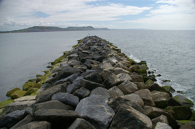 United Kingdom England South-west, Jurassic Coast, Lyme Regis sea wall, Walkopedia