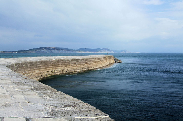 United Kingdom England South-west, Jurassic Coast, The Cobb, Lyme Regis, Walkopedia