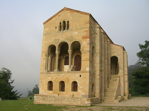 Spain NW The Camino, Camino del Norte (Camino de Santiago alternative route), Church on the Edge of  Oviedo, Walkopedia