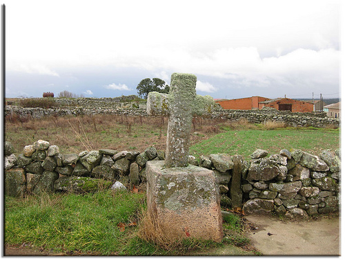 Spain, Via de la Plata (Seville to Santiago), Ancient Cross, Zamora, Walkopedia
