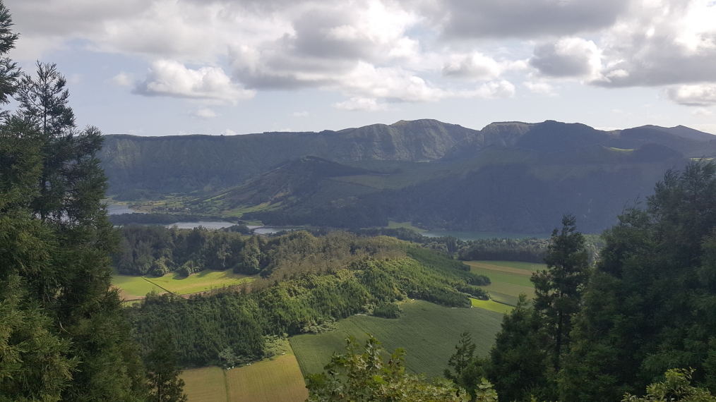 Portugal Azores Sao Miguel, Caldeira das Sete Cidades, Small crater with field inside from rim track, Walkopedia