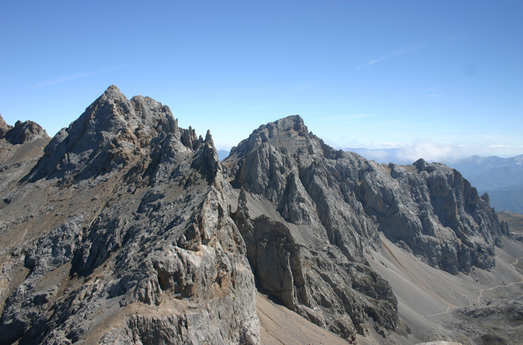 Spain NW Picos de Europa, Central Picos Traverse, , Walkopedia