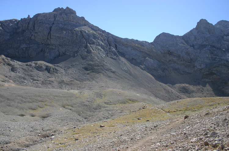 Spain NW Picos de Europa, Central Picos Traverse, , Walkopedia