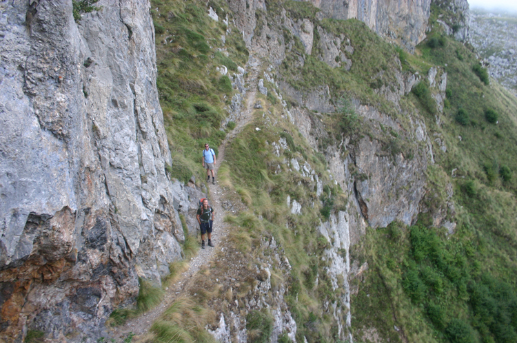 Spain NW Picos de Europa, Jermoso Traverse, , Walkopedia