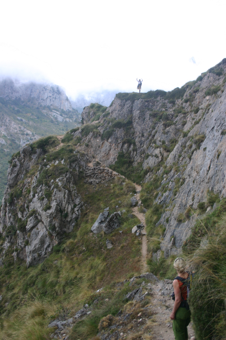 Spain NW Picos de Europa, Jermoso Traverse, , Walkopedia