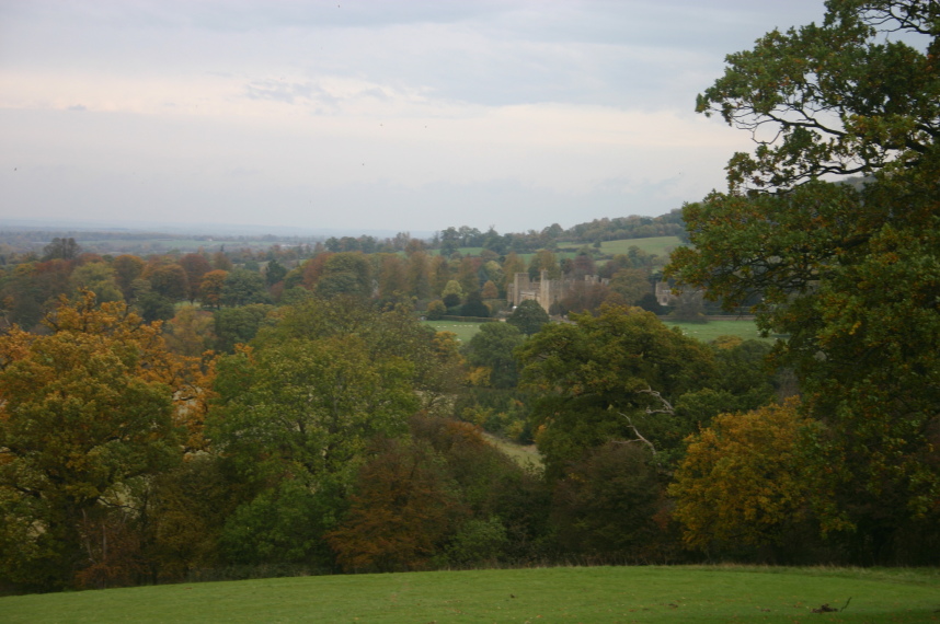 United Kingdom England Cotswolds, Cotswold Way, Sudeley Castle, Autumn, Walkopedia