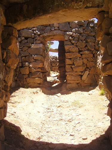 Bolivia Lake Titicaca, Isla del Sol, Temple, Isla del Sol, Walkopedia