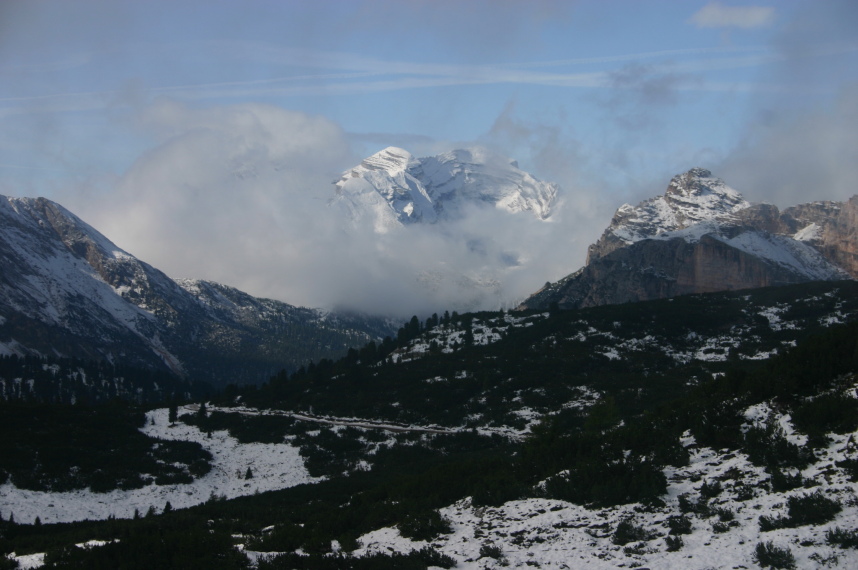 Italy Dolomites, Alta Via 1, Below Sennes, Walkopedia