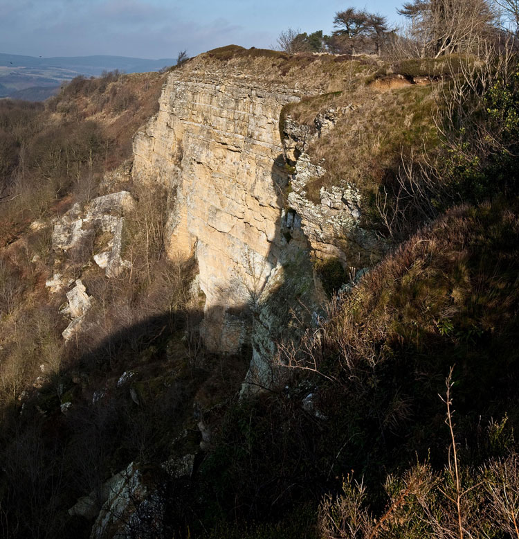 Cleveland Way: Sutton Bank - © By Flickr user alh1