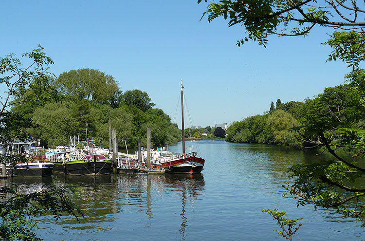 United Kingdom England, Thames Path, Isleworth, London, Walkopedia