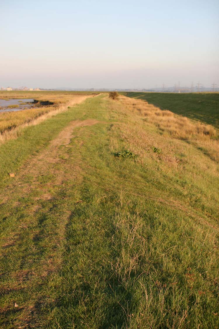Thames Path - ©By Flickr user JonasB... Thames Path: Thames Path - ©By Flickr user JonasB...