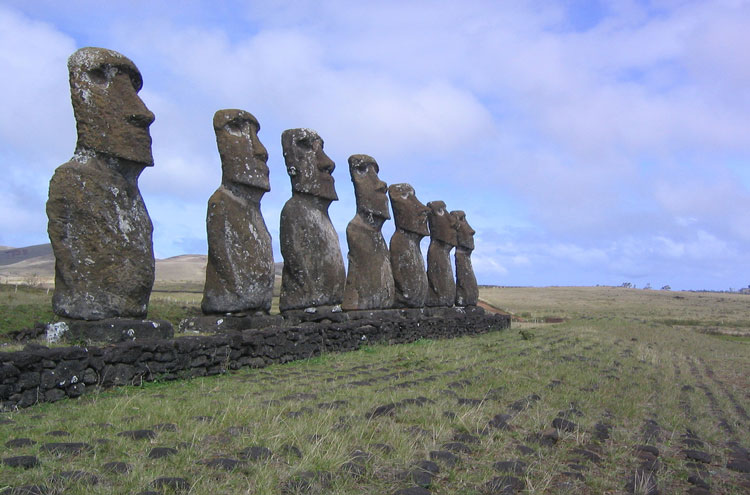 Chile, Easter Island, Easter Island - © From Flickr user PhillieCasablanca, Walkopedia