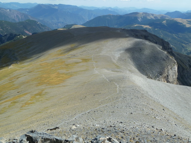 France Alps, GR5 or Grand Traverse des Alpes, Looking east towards Col des Moulines (6499 feet), Walkopedia